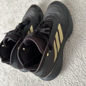 Addidas kids shoes size 5.5 youth